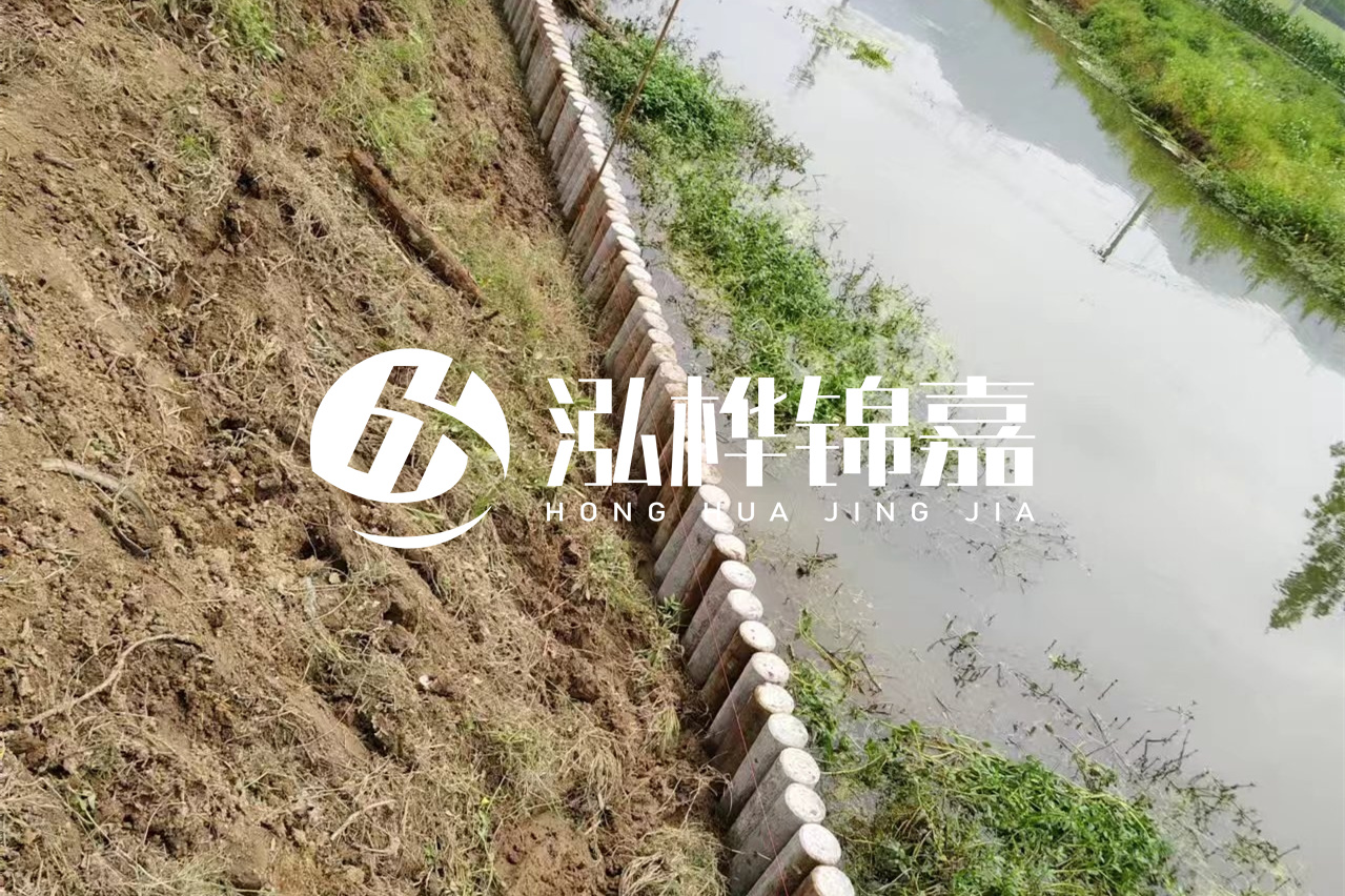 仿木樁施工前注意事項(xiàng)-水泥樁打樁機(jī)是怎么打樁的？